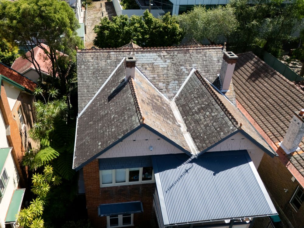 Slate Roof Repairs: Evaluating Age and Sustainable Options